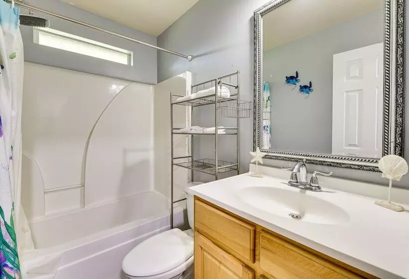 Crestview Vacation Rental: Day Trip To Destin!