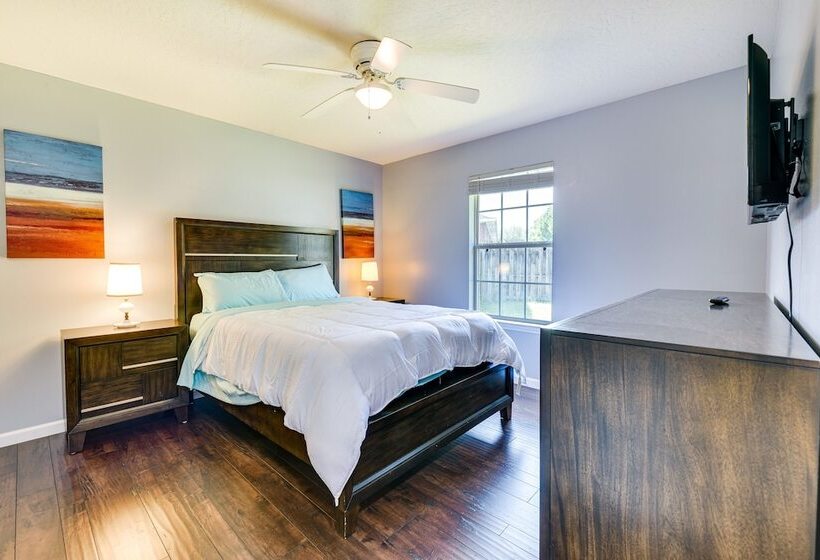 Crestview Vacation Rental: Day Trip To Destin!