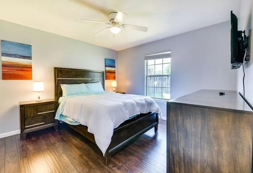 Crestview Vacation Rental: Day Trip To Destin!