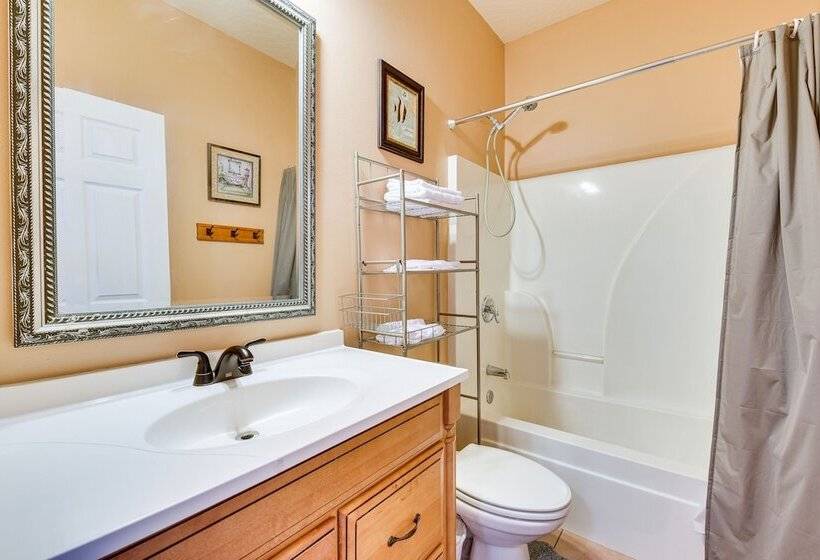 Crestview Vacation Rental: Day Trip To Destin!