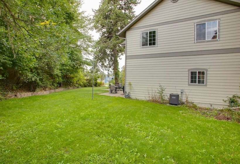 Downtown Coeur Dalene Home Rental: Walk To Beach!