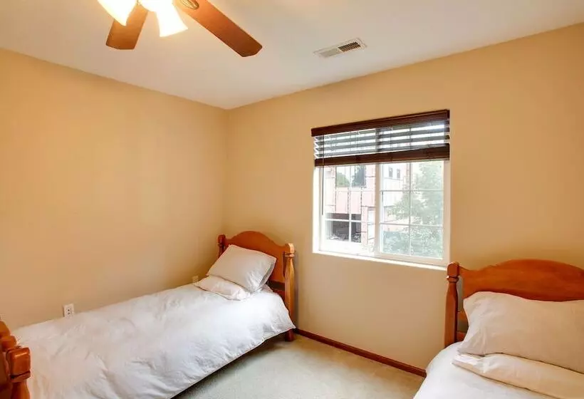 Downtown Coeur Dalene Home Rental: Walk To Beach!