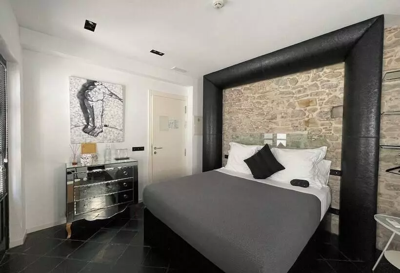 Dys Hotel   Adults Only