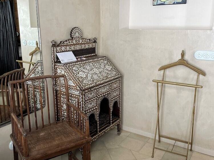 Dys Hotel Adults Only