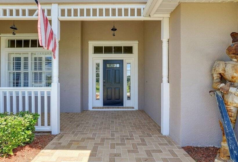 Fort Pierce Escape: Beach Entry Pool, Waterslide!