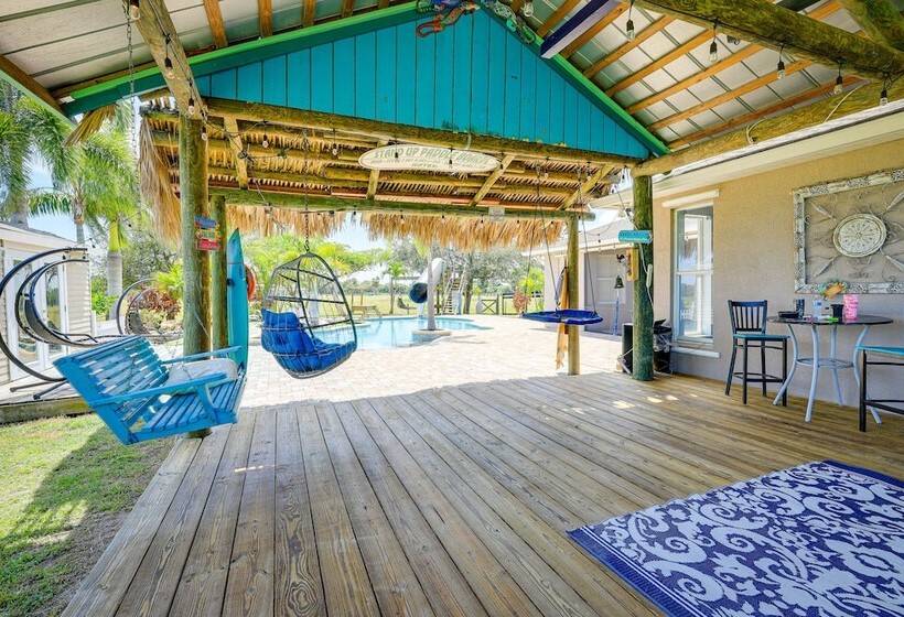 Fort Pierce Escape: Beach Entry Pool, Waterslide!