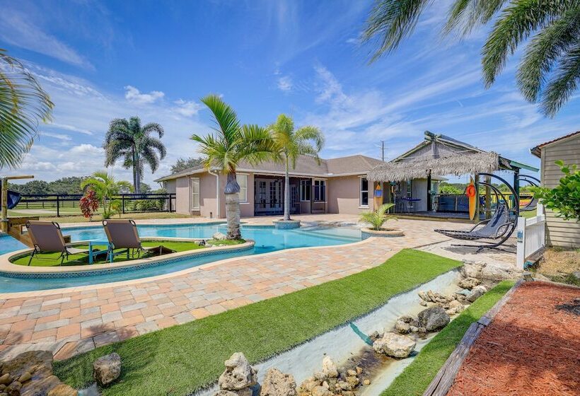 Fort Pierce Escape: Beach Entry Pool, Waterslide!