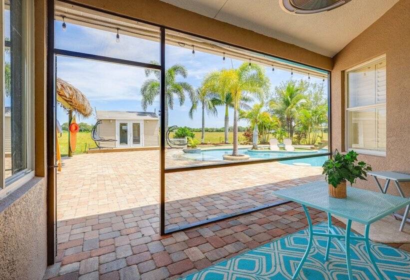 Fort Pierce Escape: Beach Entry Pool, Waterslide!