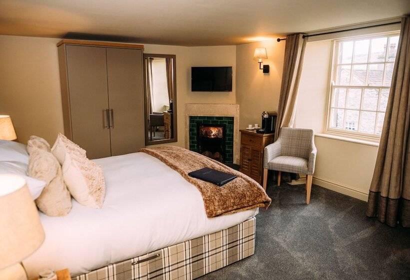 여관 Assherton Arms