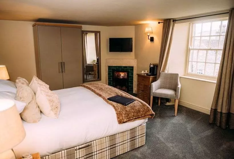 簡易ホテル Assherton Arms