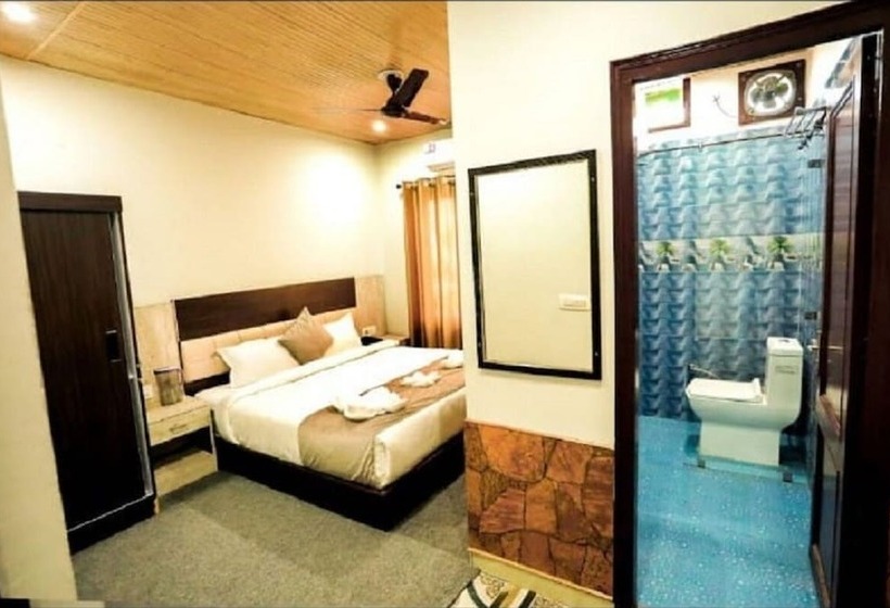 Отель Corbett Life Resort