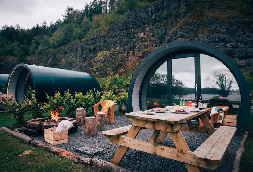 Hotelli Further.space At Carrickreagh Bay