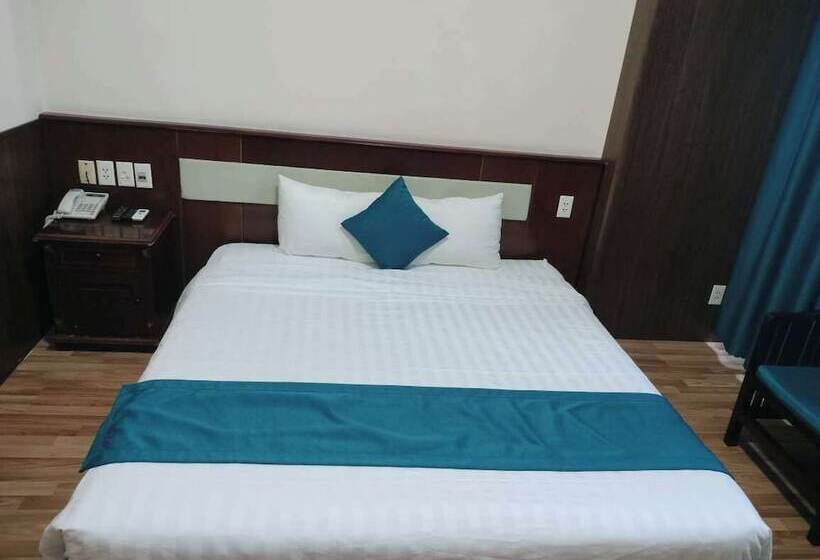 هتل Khach San Hung Vuong