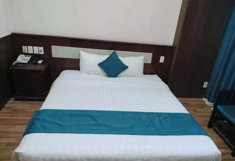 هتل Khach San Hung Vuong