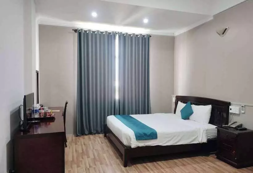 هتل Khach San Hung Vuong