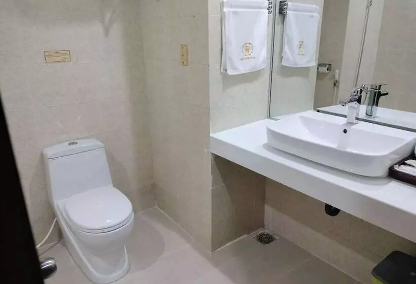 هتل Khach San Hung Vuong