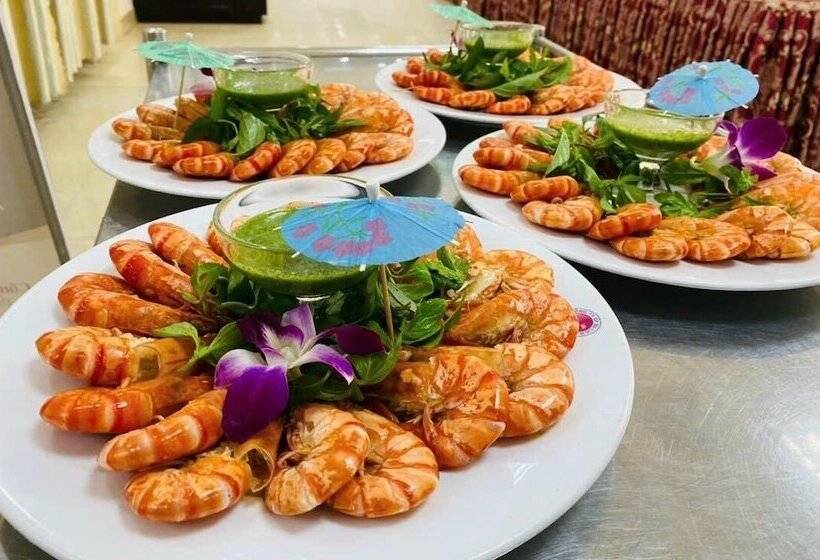 هتل Khach San Hung Vuong