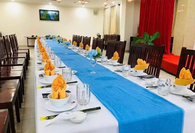 هتل Khach San Hung Vuong