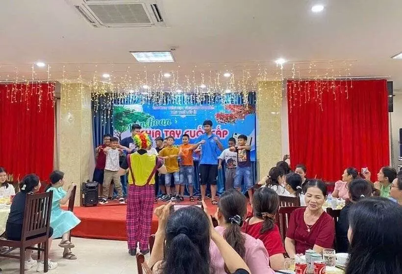 هتل Khach San Hung Vuong