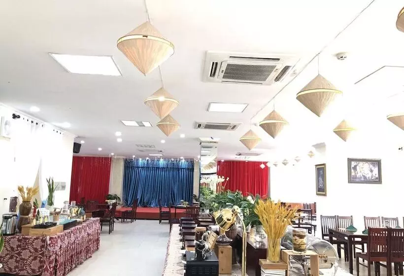 هتل Khach San Hung Vuong