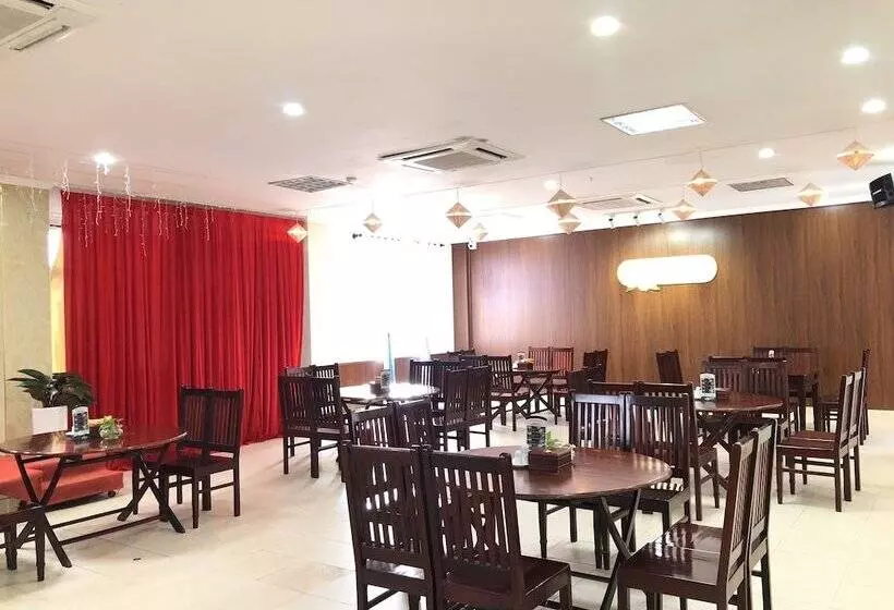 هتل Khach San Hung Vuong