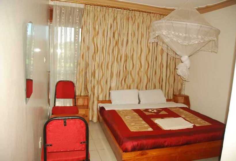 Отель New Palm Royal