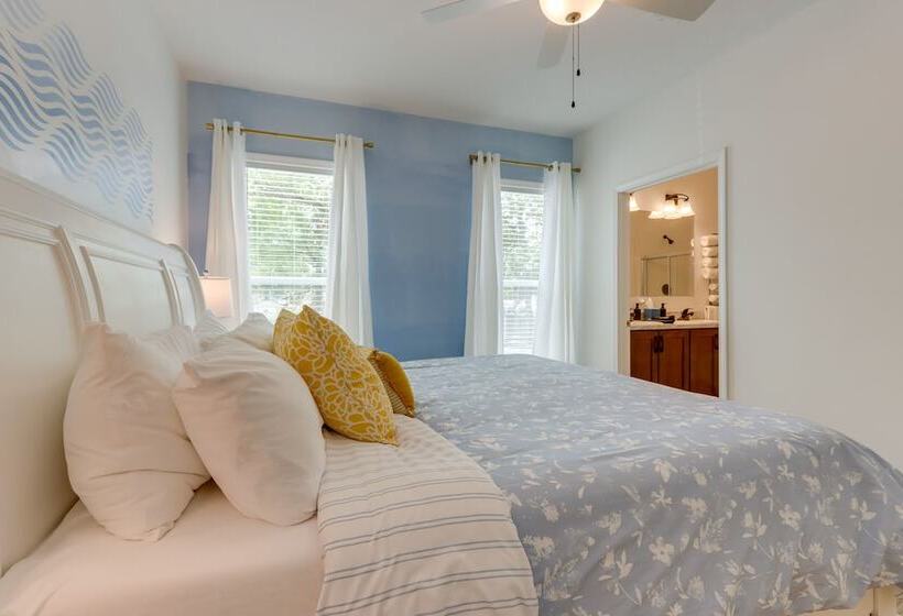 Private Dock + Fire Pit: Lake Of The Ozarks Home!