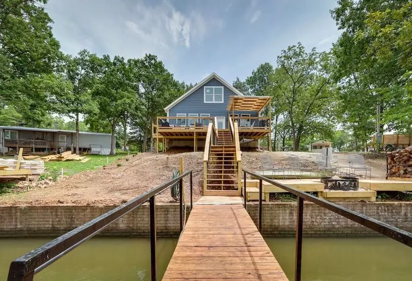 Private Dock + Fire Pit: Lake Of The Ozarks Home!