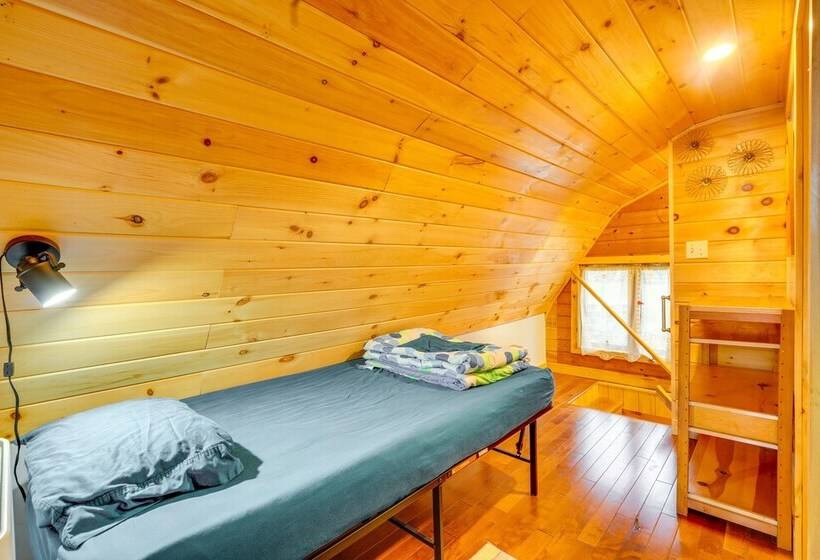 Lime Lake Cottage W/ Lakefront Deck & Dock!