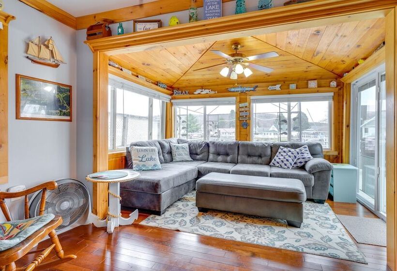 Lime Lake Cottage W/ Lakefront Deck & Dock!