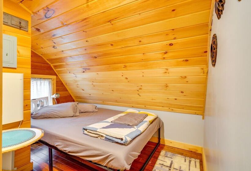 Lime Lake Cottage W/ Lakefront Deck & Dock!