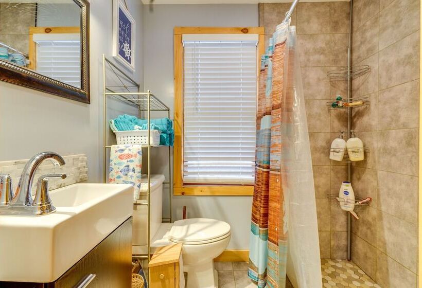 Lime Lake Cottage W/ Lakefront Deck & Dock!