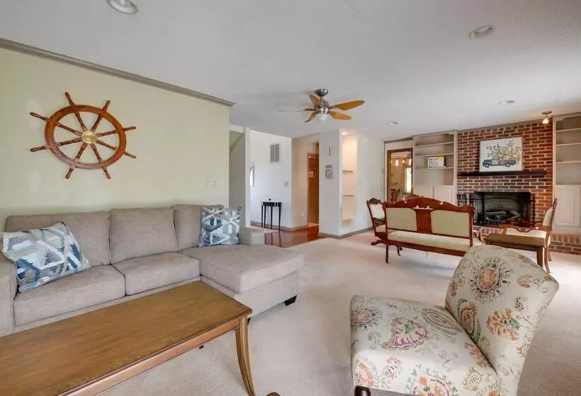 Lottsburg House W/ Private Pool + Fireplace