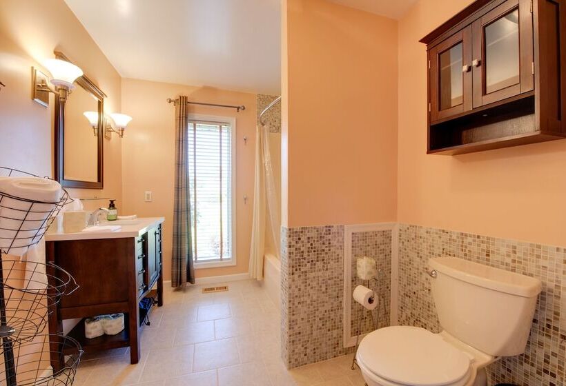 Lottsburg House W/ Private Pool + Fireplace