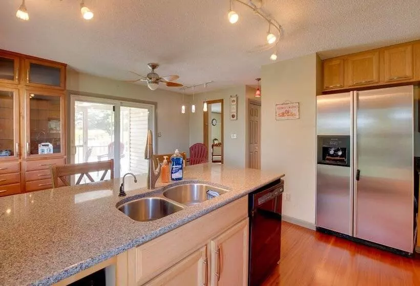 Lottsburg House W/ Private Pool + Fireplace