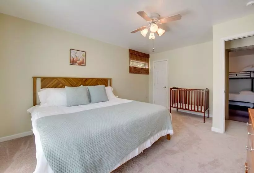 Lottsburg House W/ Private Pool + Fireplace