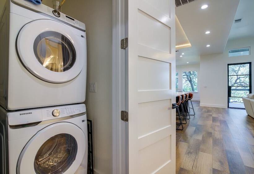 Modern Kingsland Home W/ River Access & Kayaks!