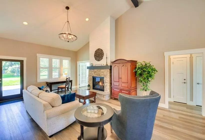 Modern Sandpoint Home W/ Lake Pend Oreille View!
