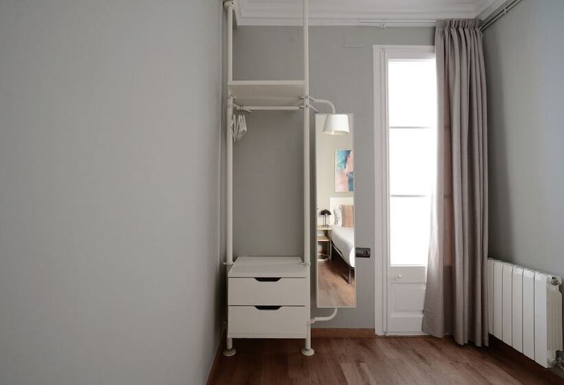 Numa I Caja Apartments