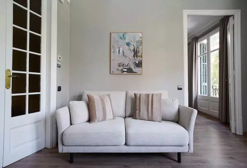 Numa I Caja Apartments