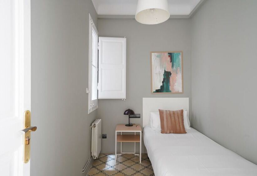 Numa I Caja Apartments