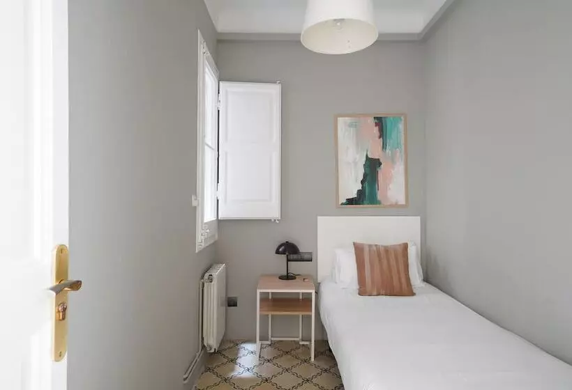 Numa I Caja Apartments