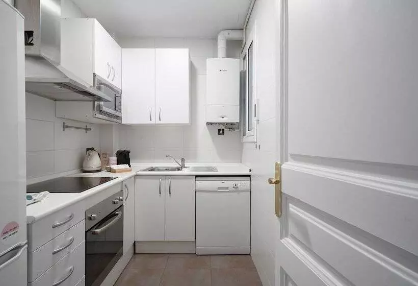 Numa I Caja Apartments