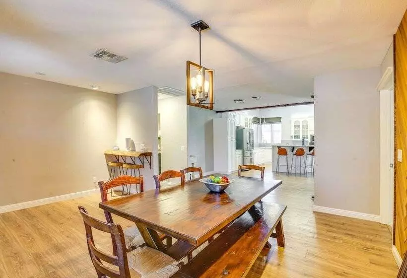 Palm Desert Home W/ Pool, Near Shops On El Paseo!