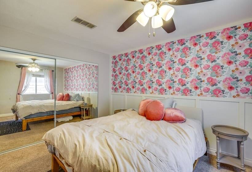 Palm Desert Home W/ Pool, Near Shops On El Paseo!