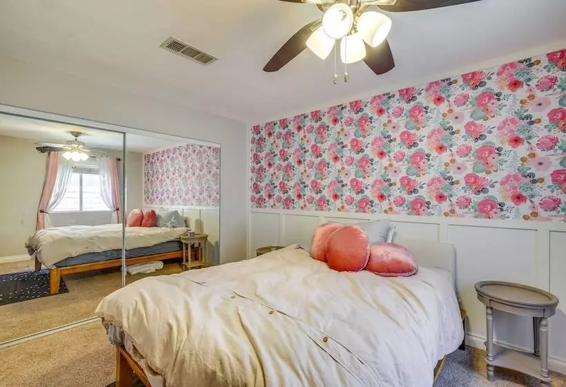 Palm Desert Home W/ Pool, Near Shops On El Paseo!