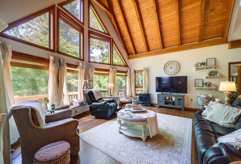 Home On 60 Acres Near Beech Mtn!