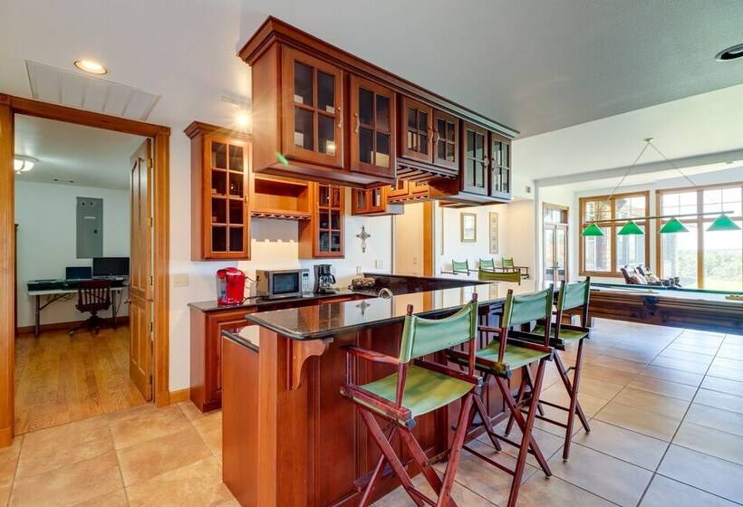 Mtn View Shirley Pool House: Pets Welcome!