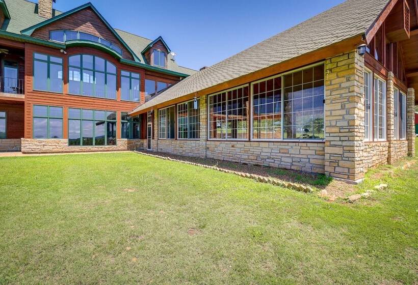 Mtn View Shirley Pool House: Pets Welcome!