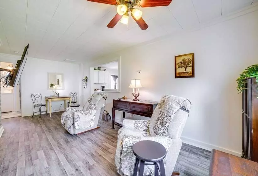 Private Plainfield Retreat W/ Gas Grill + Patio